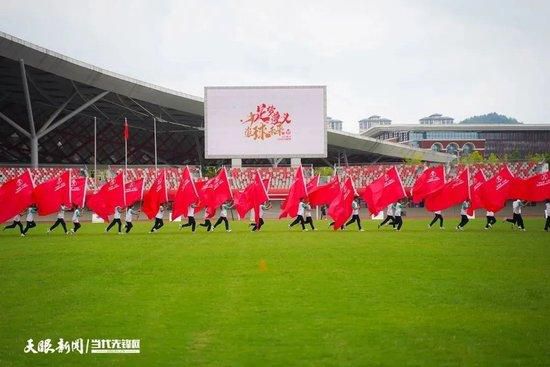 上半场，希克上演帽子戏法。